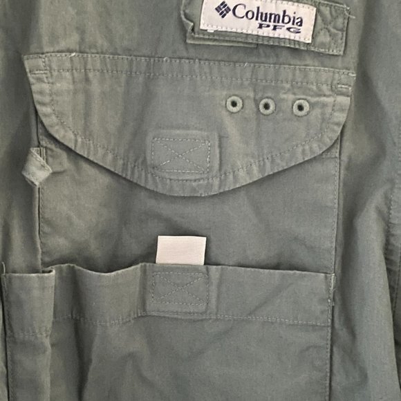 Columbia Men's PFG Khaki Short Sleeve Button Down Shirt Size Small - Picture 2 of 4